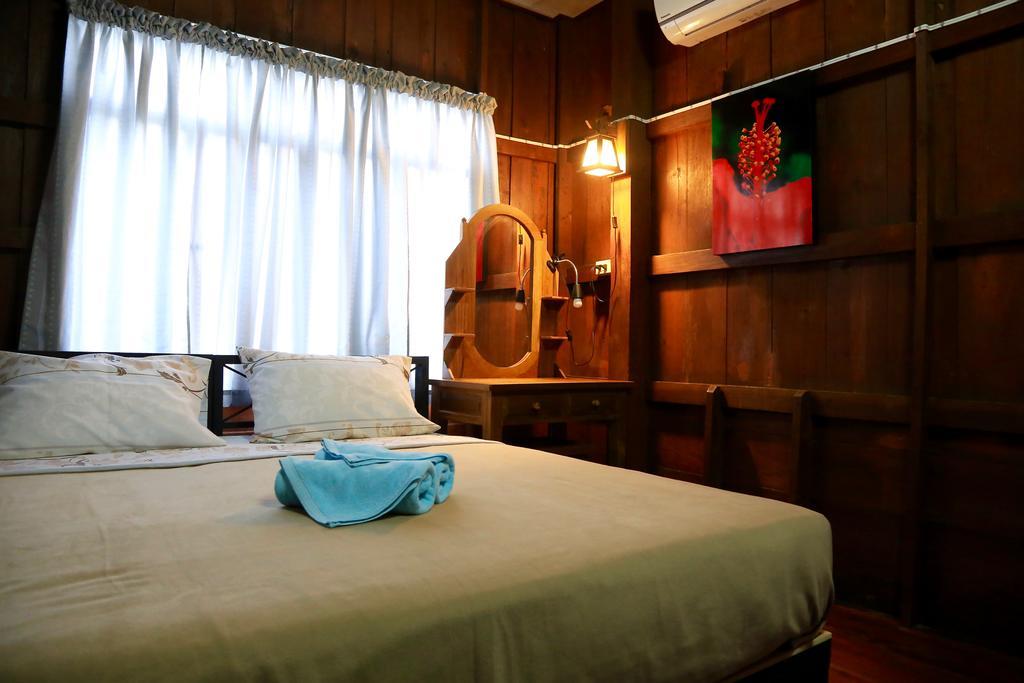 Siriwan Hostel Чіангмай Екстер'єр фото