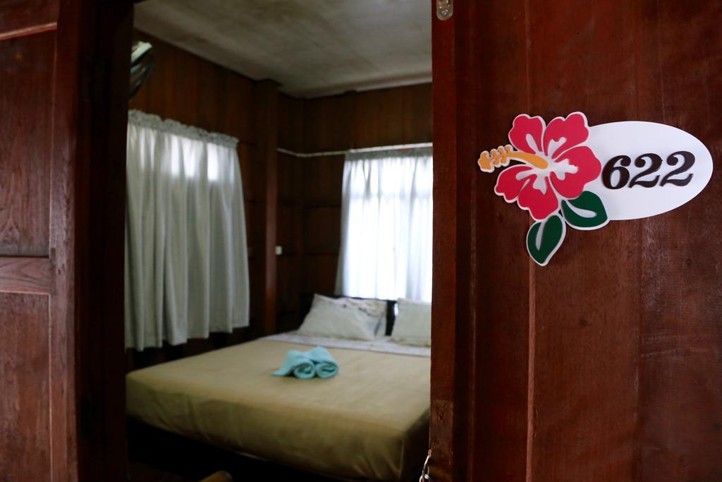 Siriwan Hostel Чіангмай Екстер'єр фото