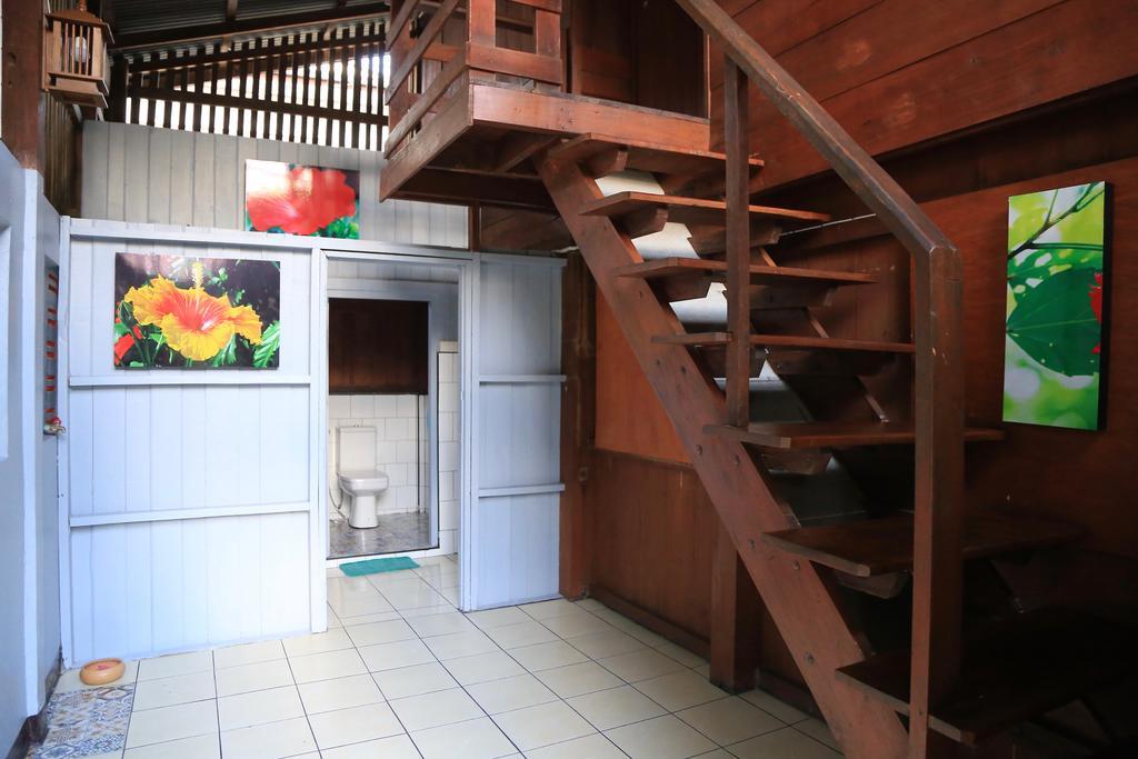 Siriwan Hostel Чіангмай Екстер'єр фото
