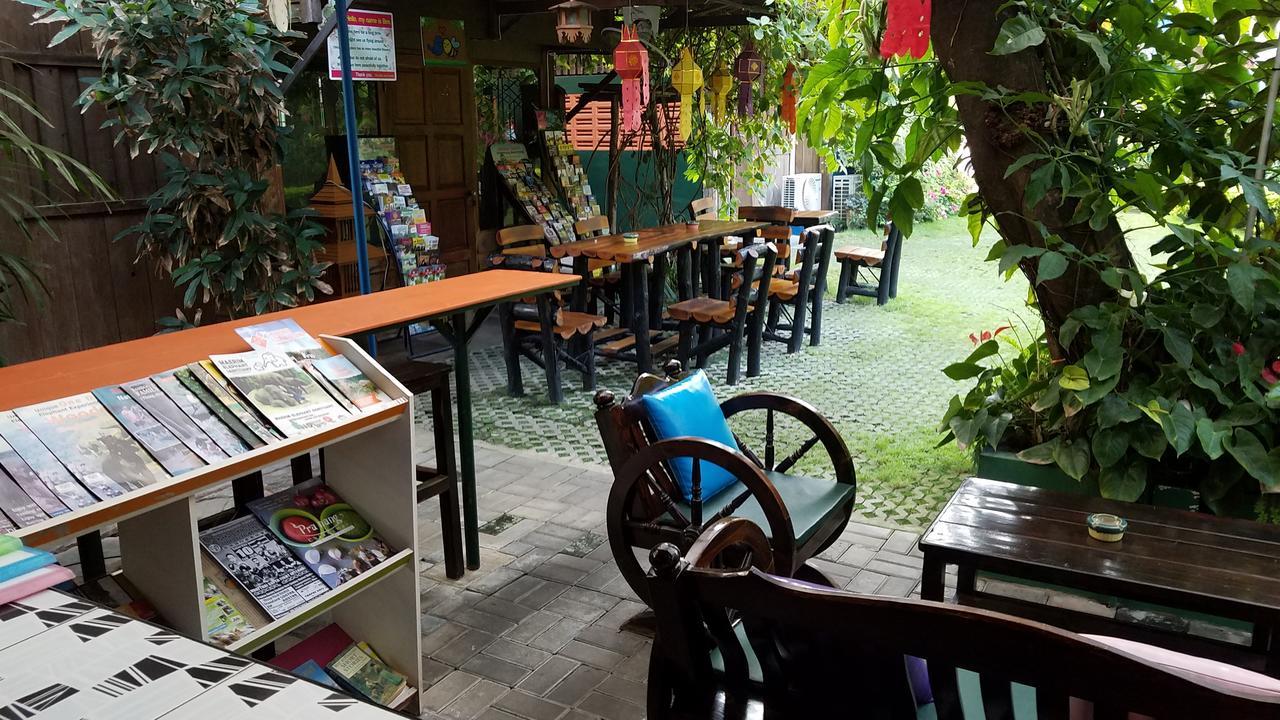 Siriwan Hostel Чіангмай Екстер'єр фото