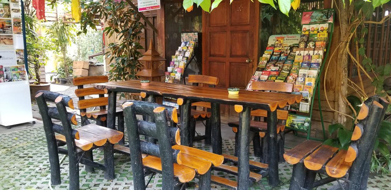 Siriwan Hostel Чіангмай Екстер'єр фото