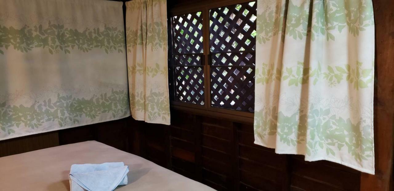 Siriwan Hostel Чіангмай Екстер'єр фото